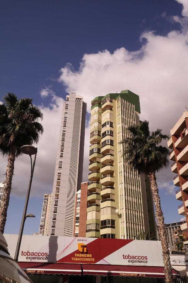 Apartamentos Torre Gerona Benidorm Exterior foto