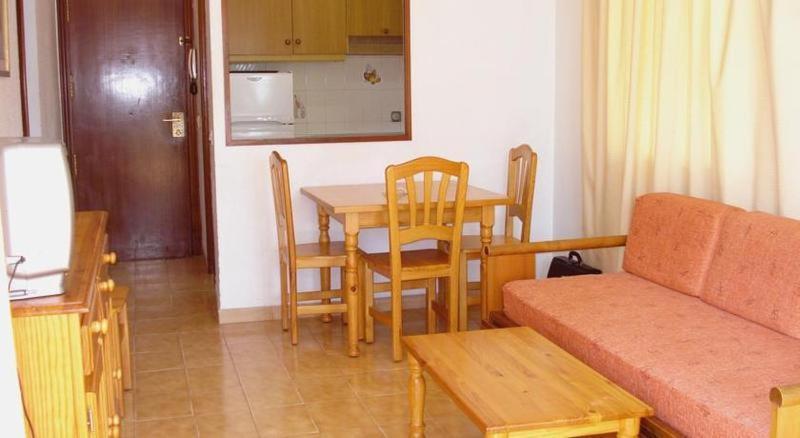 Apartamentos Torre Gerona Benidorm Zimmer foto